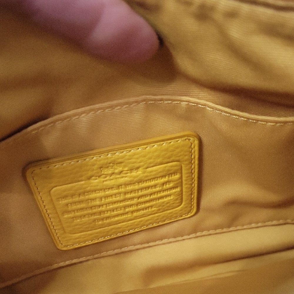 Coach Yellow Leather Shoulder Bag - Picture 2 of 6